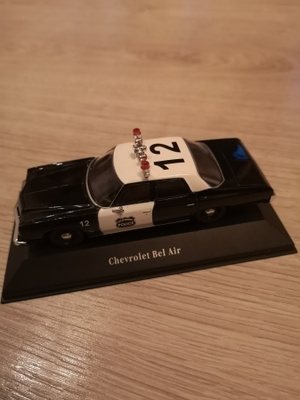 PIENOISMALLI - CHEVROLET BEL AIR POLICE CAR (Editions Atlas)