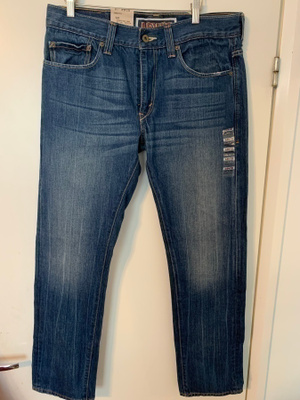 LEVI’S SKINNY 511 THE ORIGINAL JEANS