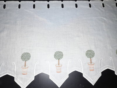 Brodeerattu verhokappa 46cm x 11 metriä