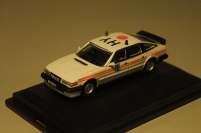 Rover 3500 sd1 -78 Poliisi  1:76