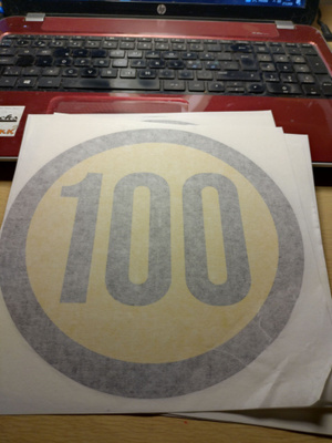 100 kmh 19,7cm musta/kelt. tarra asuntoautoon ym