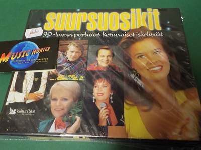 V/A - SUURSUOSIKIT 4x C-KASETTI BOKSI