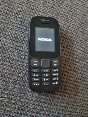 Nokia 105  2 sim paikkainen puhelin