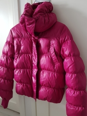 Punainen Sisley Untuvatakki / Toppatakki - koko 160cm