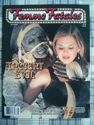 Femme Fatales Magazine - Marraskuu 2000
