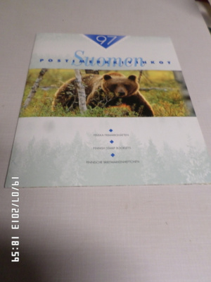 Suomen Postimerkki vihko 1997  kansio  vajaa   sarja,
