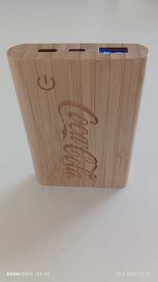 Varavirtalähde / laturi