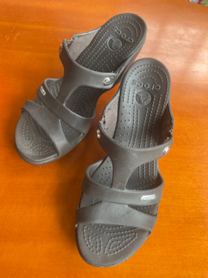 Korkokengät CROCS