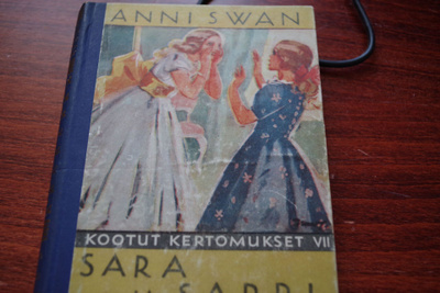 Anni Swan: Sara ja Sarri (1950)
