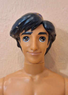 Aladdin nukke