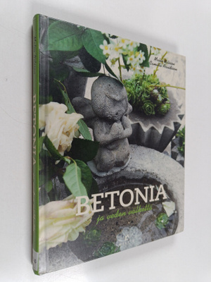 Malin Nilsson : Betonia ja veden välkettä