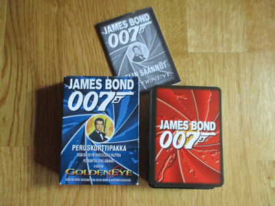 JAMES BOND 007 KERÄILYKORTTIPELI PERUSKORTTIPAKKA * 1995 Tar