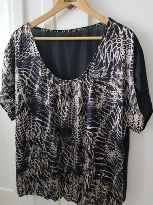 Musta Soyconcept Toppi / Pusero - koko XL - XXL