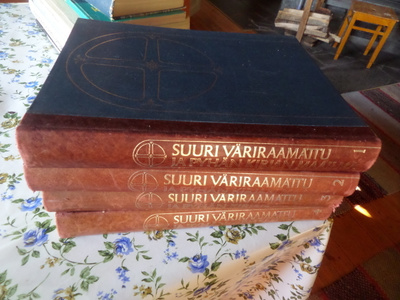 suuri väriraamattu 1-4     13