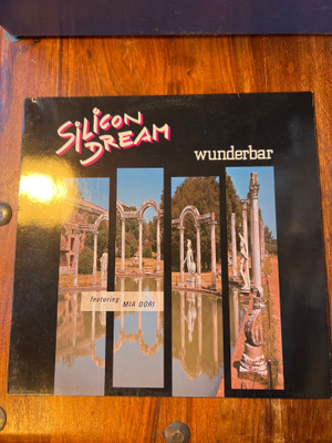 Silicon Dream Featuring Mia Dori - Wunderbar lp