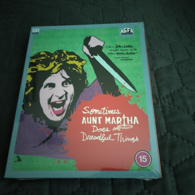 Sometimes Aunt Martha Does Dreadful Things blu-ray *muoveiss