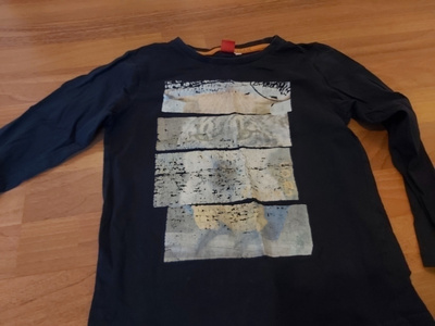 Tummansininen trikoopaita koko 128