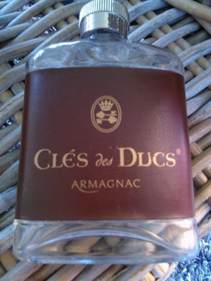 Cles des Ducs Armagnac pieni, tyylikäs Taskumatti