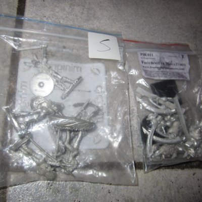 WARHAMMER ?? FREEBOOTER MINIATYRES TMS TINAHAHMOJA