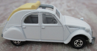 Citroen 2CV 4 door White 1979 Tomica F39 Japan Edition 1:57