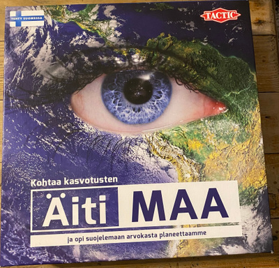 ÄITI MAA LAUTAPELI, TACTIC