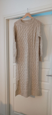 Palmikkoneulemekko vaalea beige M ovh 80€