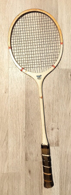 Karhu squashmaila