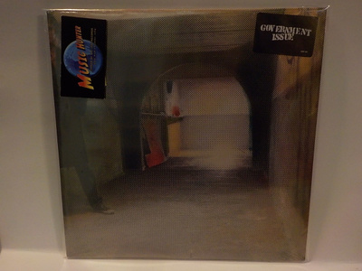 GOVERNMENT ISSUE - S/T UUSI LP