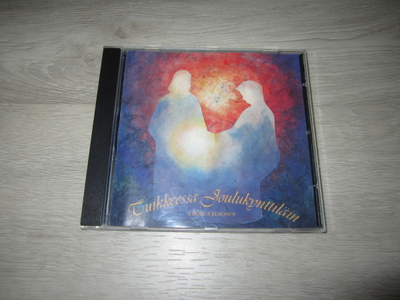 Chorus Resonus - Tuikkeessa joulukynttiläin - CD