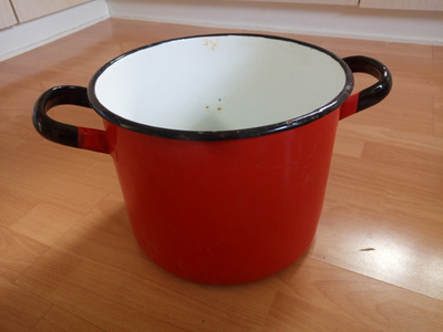 Suuri Emalikattila 10L