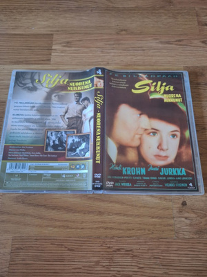 Silja-Nuorena Nukkunut
