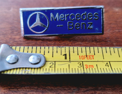 Mercedes-benz pinssi
