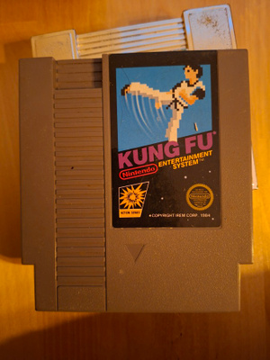 NES Kung Fu, 5 ruuvinen USA