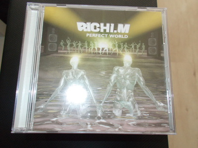 CD RICHI M ** PERFECT WORLD **