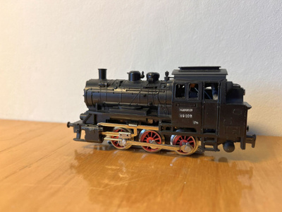Märklin - höyryveturi 3000