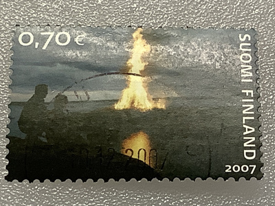 1861/ 2007 Muistikuvia Suomesta 5/8 o leimattu loisto