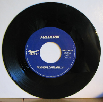 Single: Frederik - Rensselit pykälään / Milla