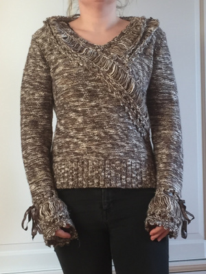 Kriss Sweden ruskea/beige kimalle neule S