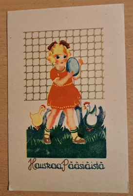 tytöllä pääsiäsmuna, kultausta, kulkematon