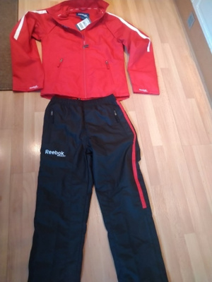 REEBOK Hockey tuulipuku XS/TP-koko ( 155-165cm ).