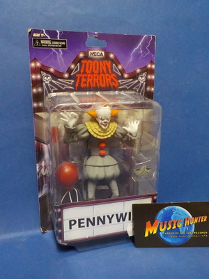 PENNYWISE FIGUURI UUSI PAKETISSAAN (W)