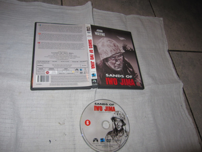 Sands of Iwo Jima - john Wayne