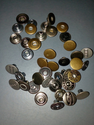40 kpl farkkunappi