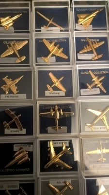 Pinssit Kullatut 22k, kullalla