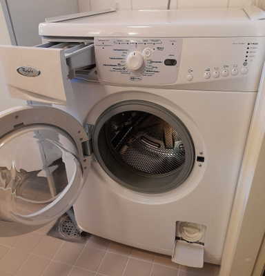 Whirlpool Awo 3760 5,5 kg:n pyykinpesukone