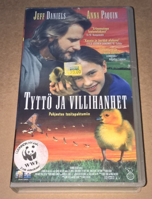 TYTTÖ JA VILLIHANHET SEIKKAILU VUODELTA 1996 VHS  BASF