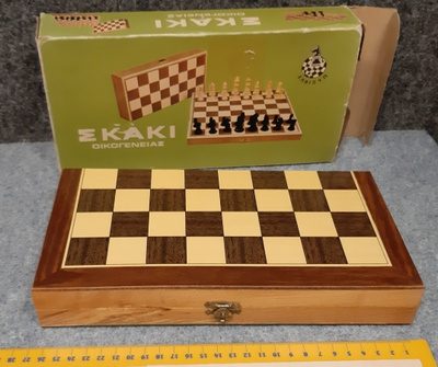 Shakki laudan koko 26 x 26 cm