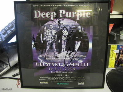 DEEP PURPLE HESAN KEIKKAJULISTE  A4 KOKO BÄNDIN NIMMAREILLA