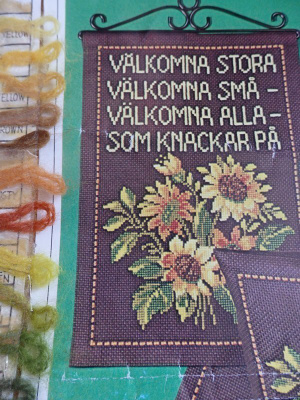 Ristipistomalli Auringonkukat OOE