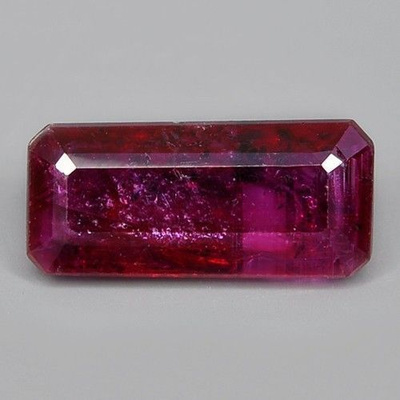 Käsittelemätön rubiini 1.64ct Jardin 9.9x4.5mm AIGS todistus